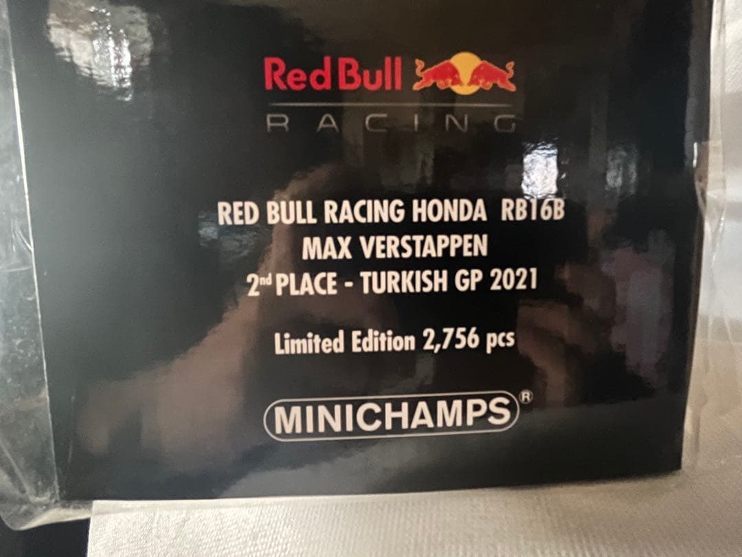 ミニチャンプス1/18レッドブルF1マックスフェルスタッペントルコGP2021年