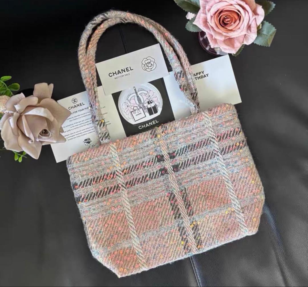 CHANEL シャネルビューティー　ノベルティバッグ　ツィードスパンコール