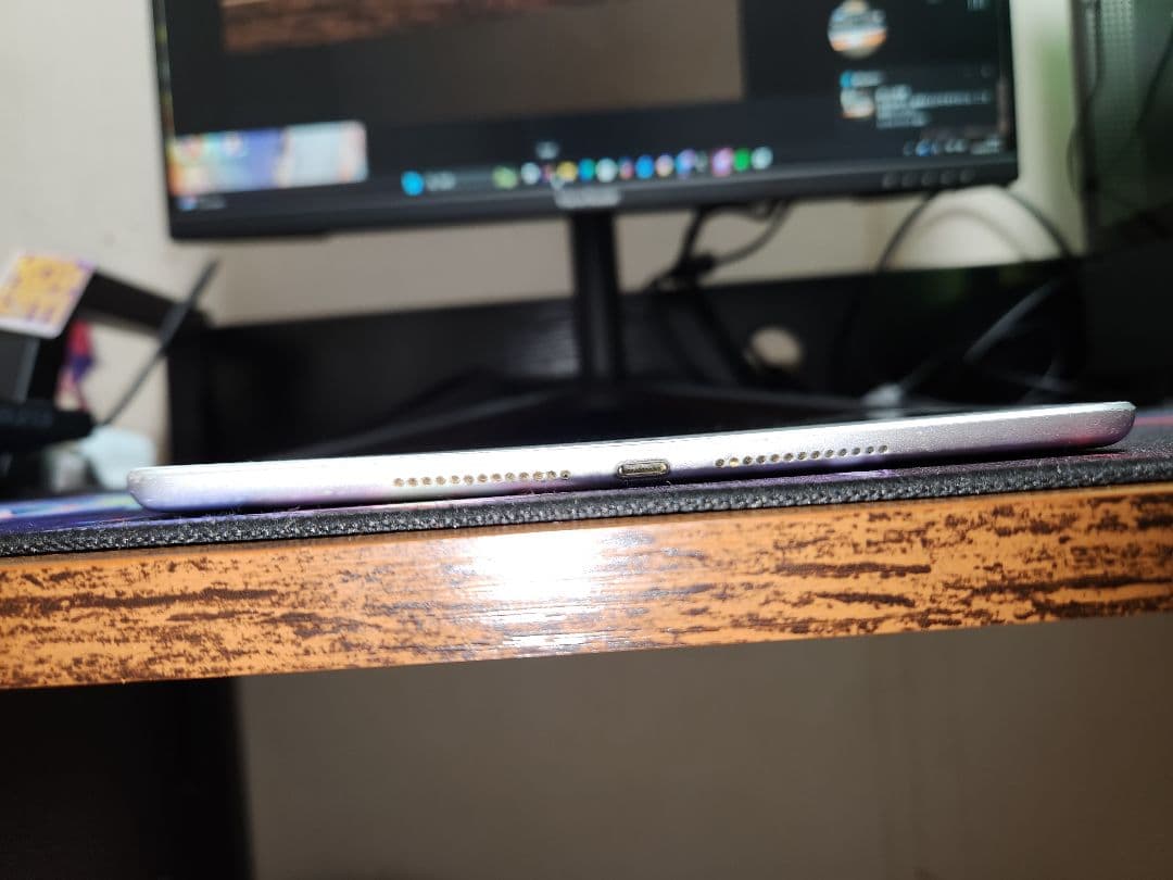 2019iPad10.2 32GB 中古