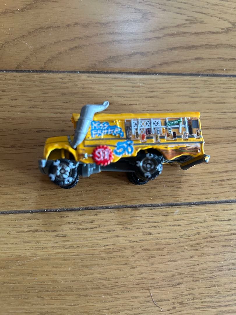 トミカ　カーズ　9台セット