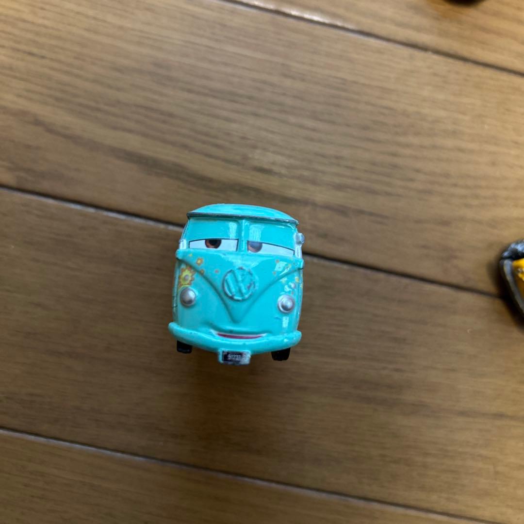 トミカ　カーズ　9台セット