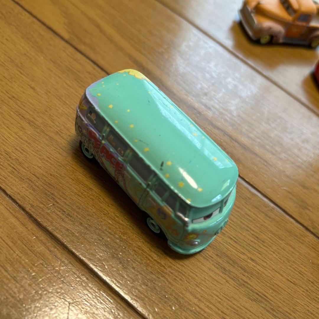 トミカ　カーズ　9台セット