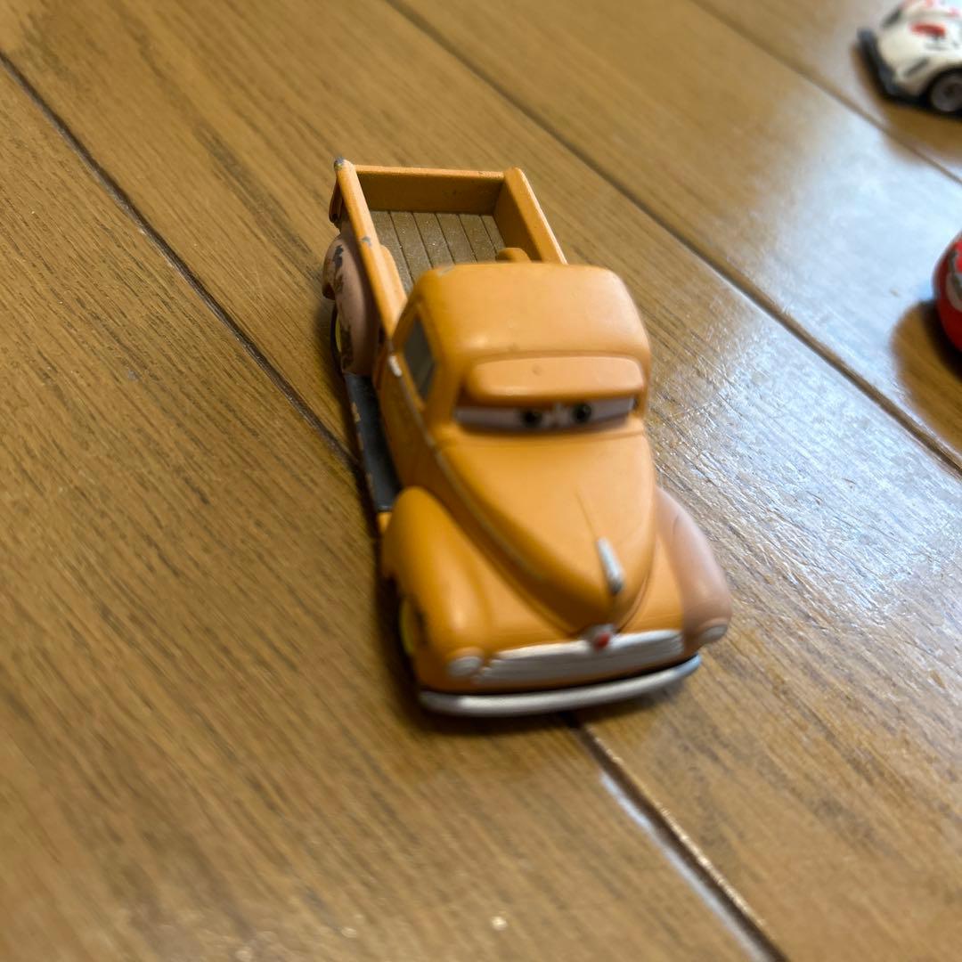 トミカ　カーズ　9台セット