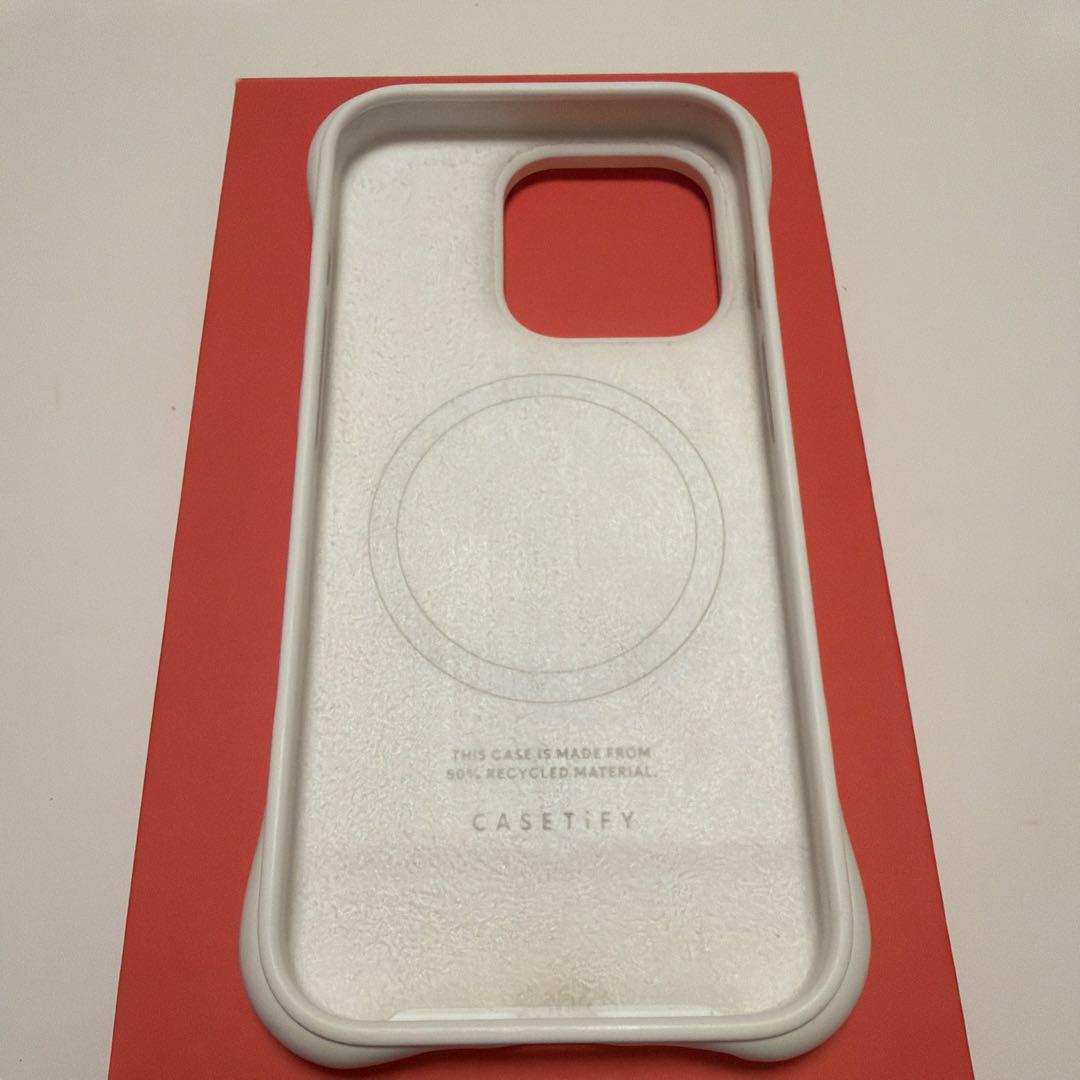 CASETiFY iPhone15pro ウェーブ シリコンケース ホワイト
