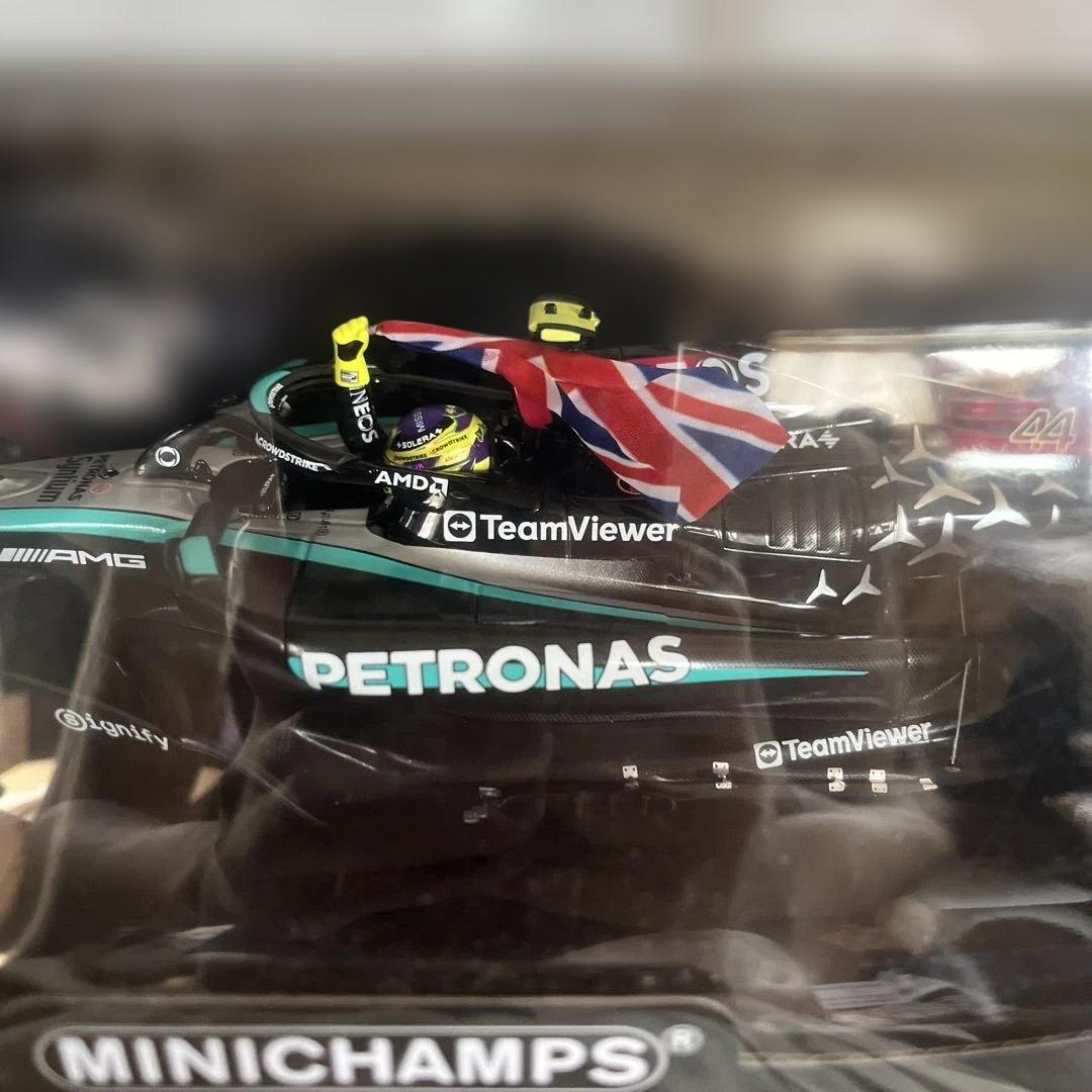 ミニチャンプス1/18メルセデスAMG F1 W15ルイス・ハミルトン2024年