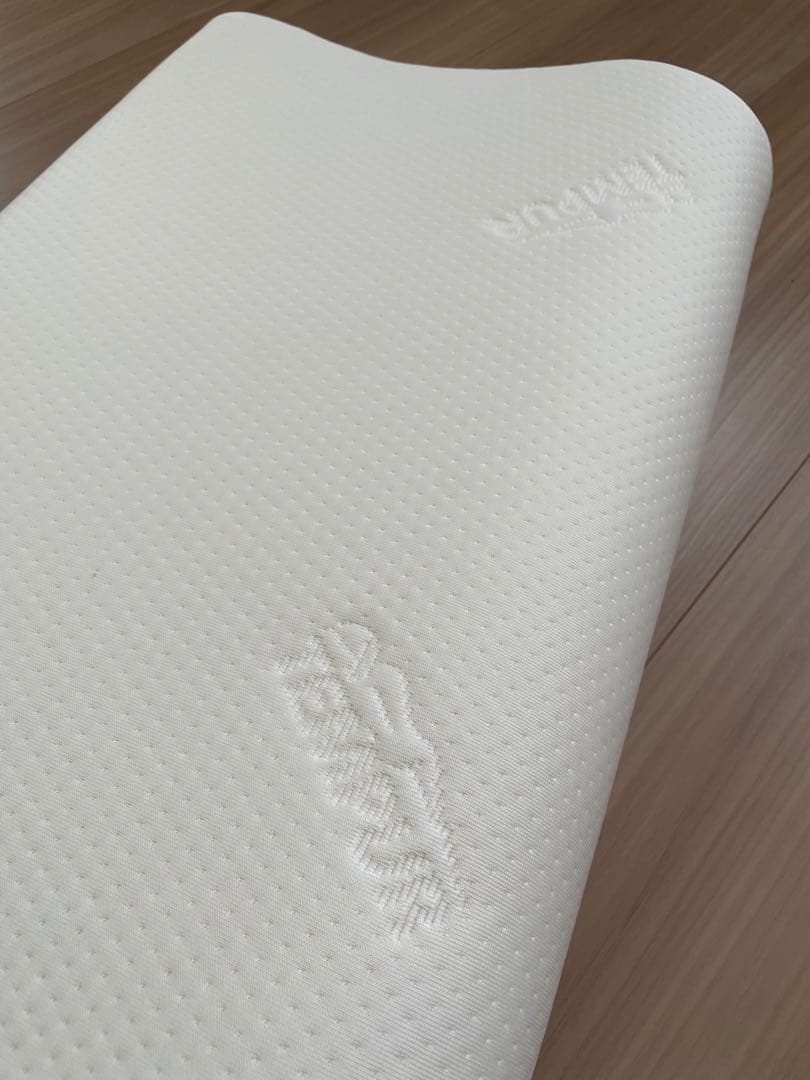 【美品】テンピュール オリジナルネックピロー 枕 XS