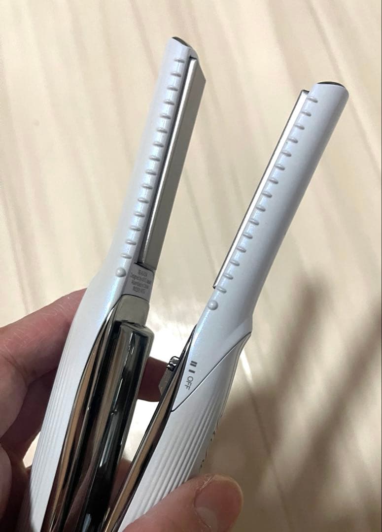 リファ　フィンガーアイロン　ミニアイロン