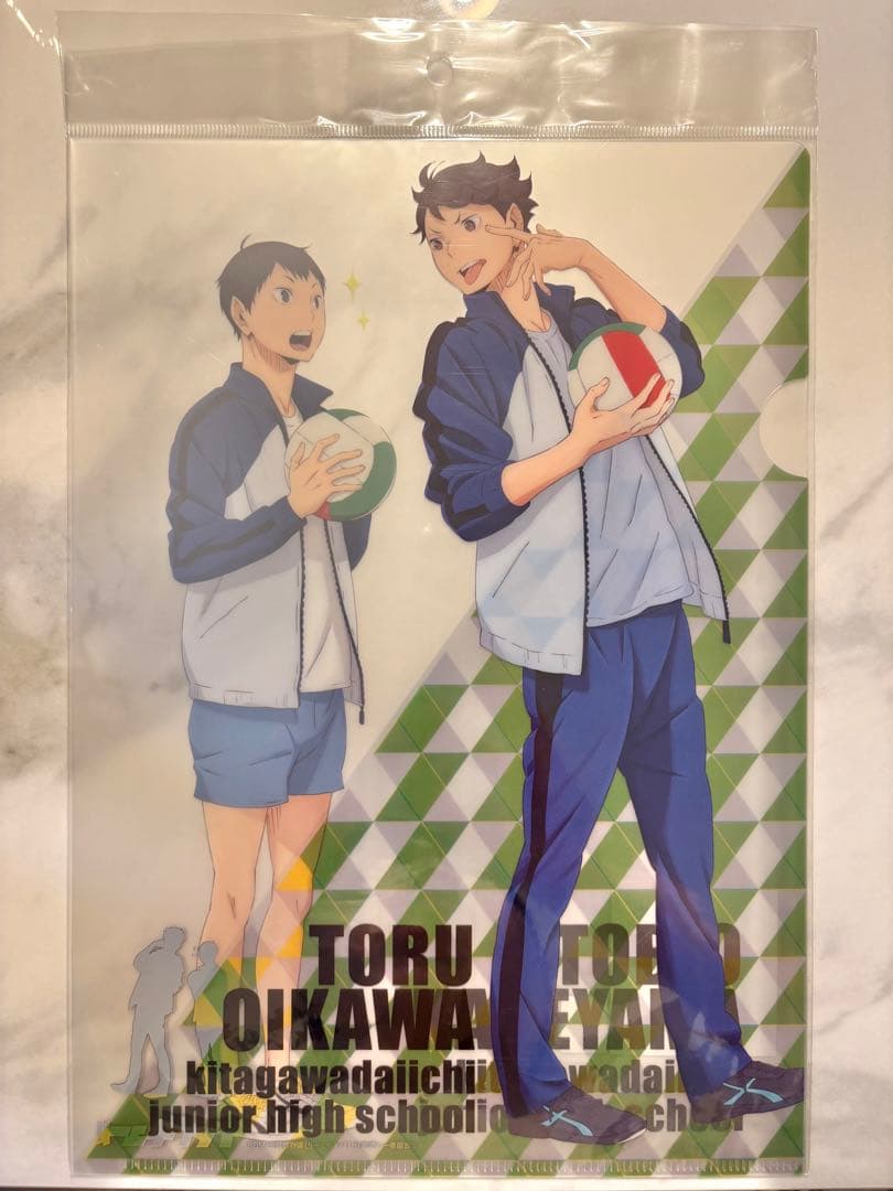 ハイキュー 及川徹 影山飛雄 缶バッジ クリアファイル セット