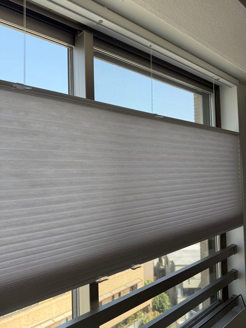 ノーマン　ハニカムスクリーン　腰窓用