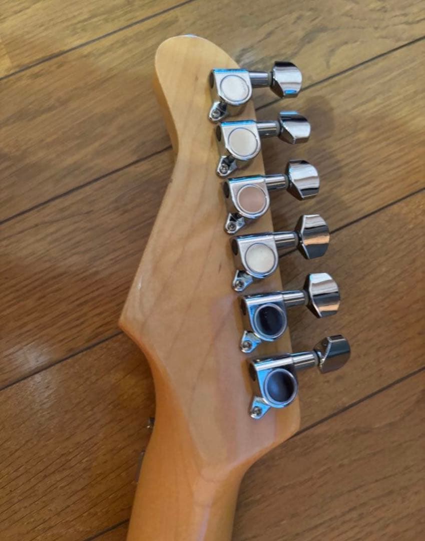 フェルナンデス　FR-50 ストラトタイプ　シェクターハムバッカー搭載