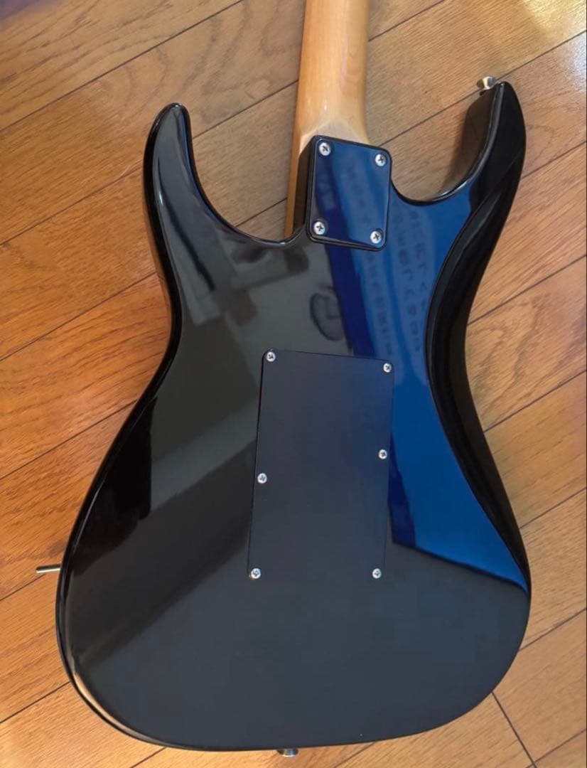 フェルナンデス　FR-50 ストラトタイプ　シェクターハムバッカー搭載