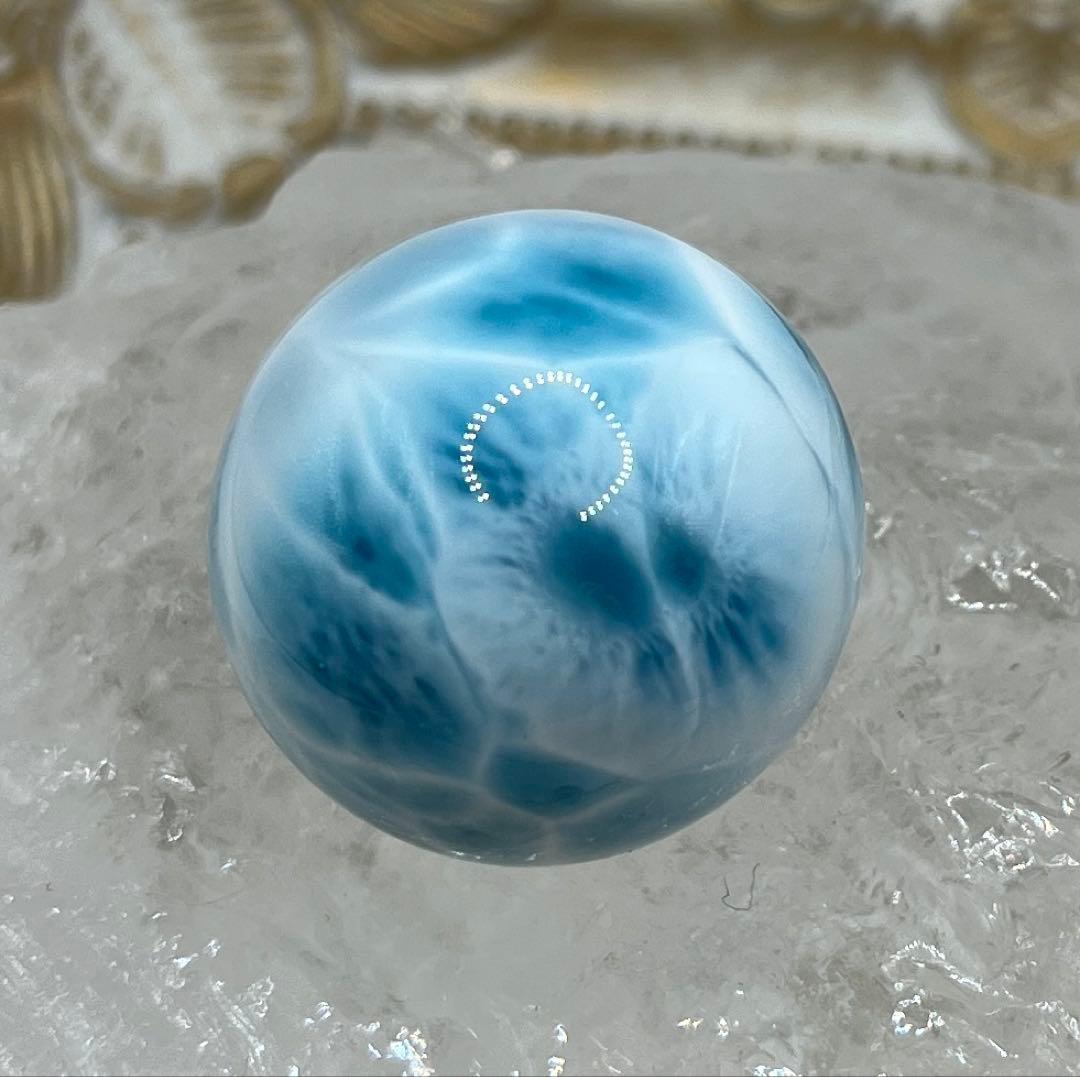 模様くっきり！ラリマースフィア