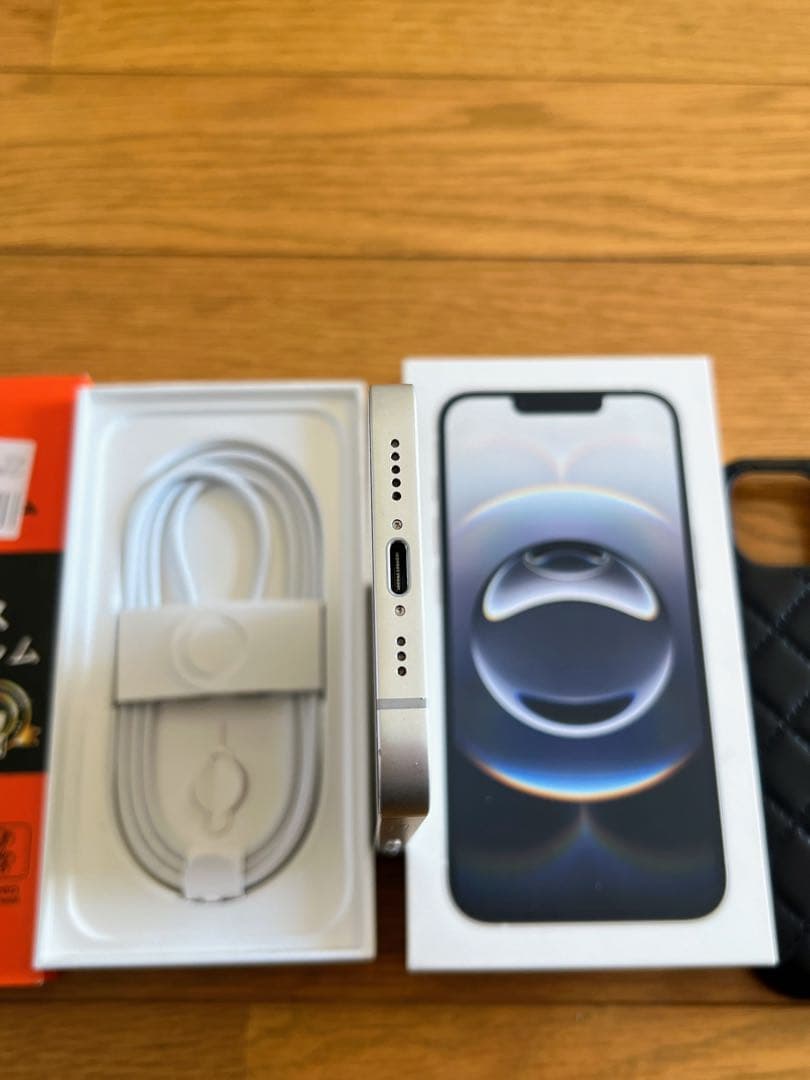 Apple iPhone 16e 256GB ホワイト 国内版 SIMフリー