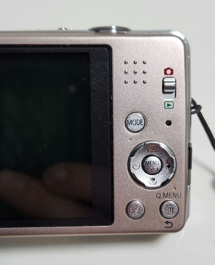 デジタルカメラ Panasonic DMC-FHS