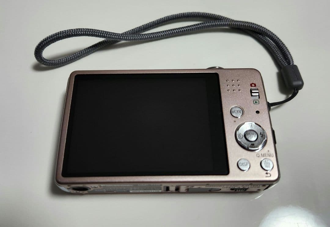 デジタルカメラ Panasonic DMC-FHS
