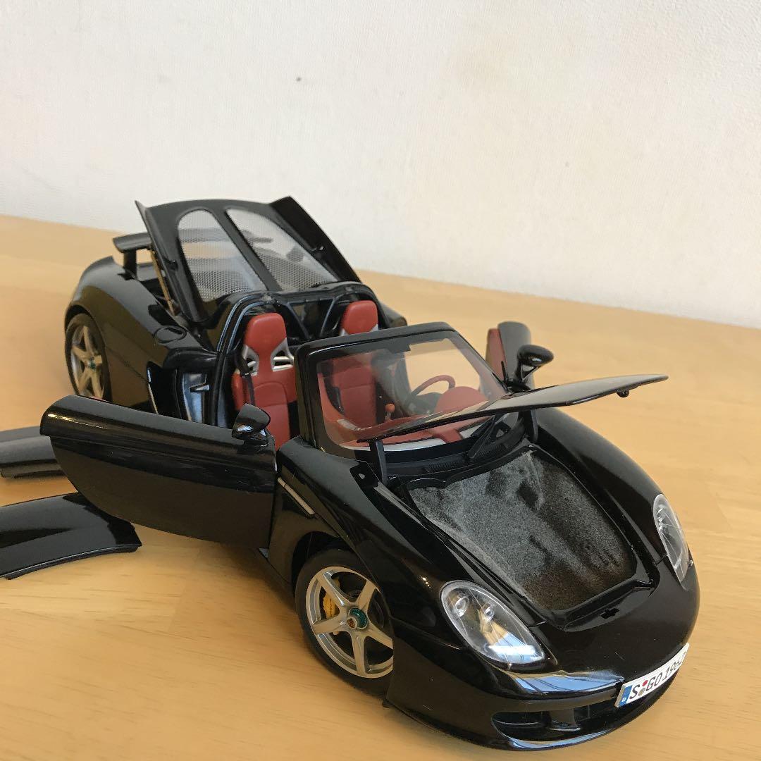 ポルシェカレラＧＴ　オートアートミレニアム1/18