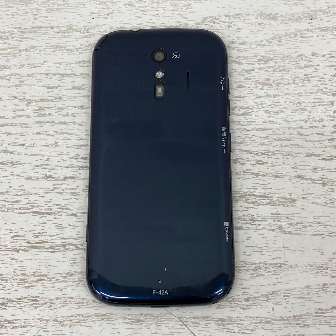 NTT　docomo　らくらくスマートフォン　 F-42A ダークブルー