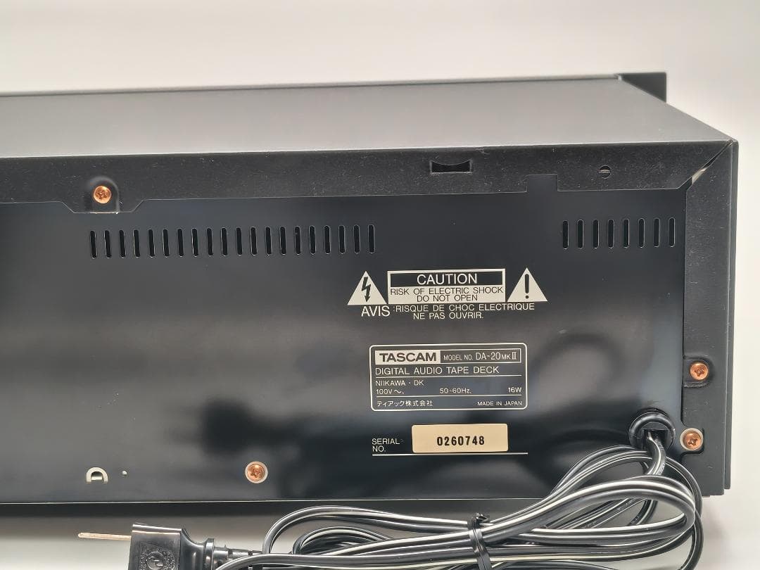【動作品・美品】TASCAM DA-20 MKⅡ DATデッキ タスカム 業務用