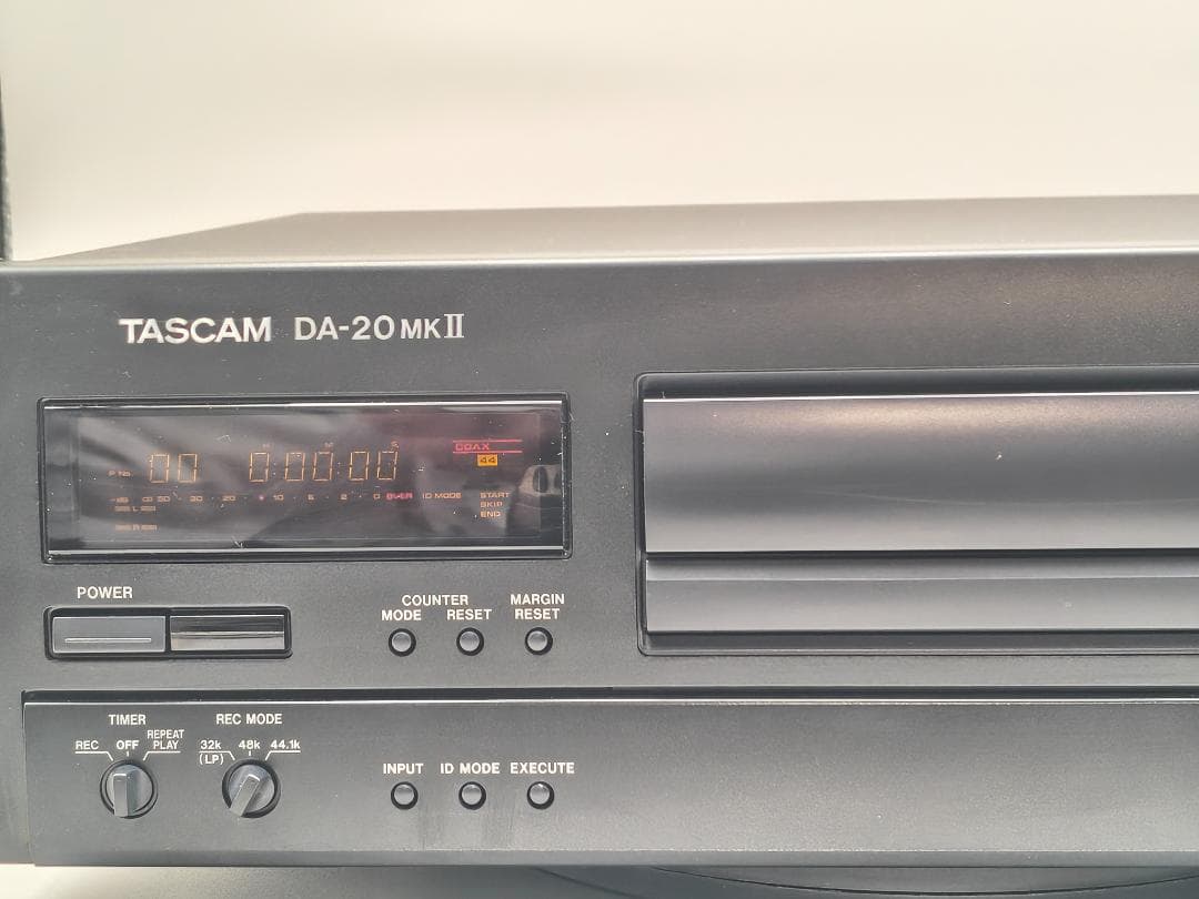 【動作品・美品】TASCAM DA-20 MKⅡ DATデッキ タスカム 業務用