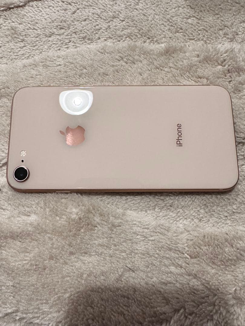 Apple iPhone 8 ゴールド 本体　64GB au
