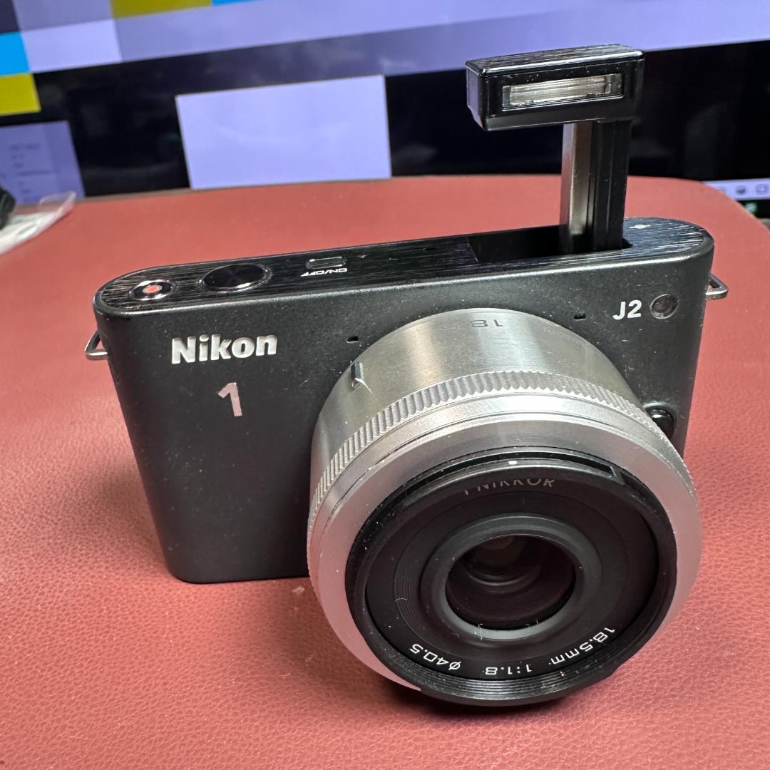 美品】Nikon 1 J2 ブラック ボティ＋単焦点レンズセット SD16GB付
