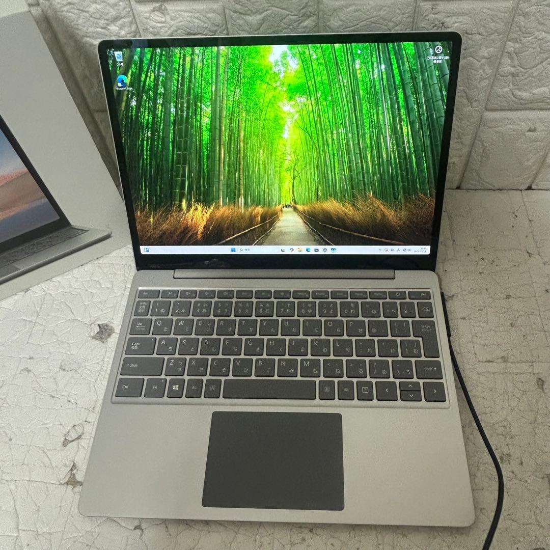 美品　Surface Laptop Go i5 4GB/64GB プラチナ