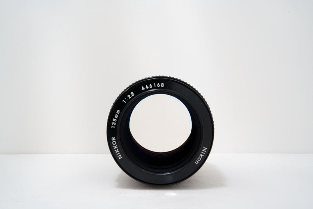 作例多数 Nikon ニコン New Nikkor 135mm F2.8