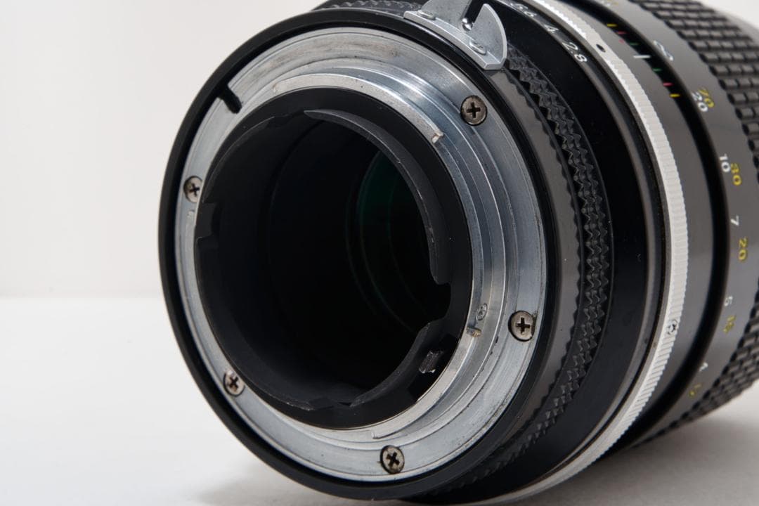作例多数 Nikon ニコン New Nikkor 135mm F2.8