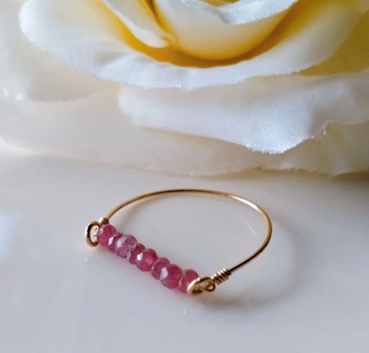 Kgf14 希少石 天然石 マダガスカル産 スターピンク サファイア リング