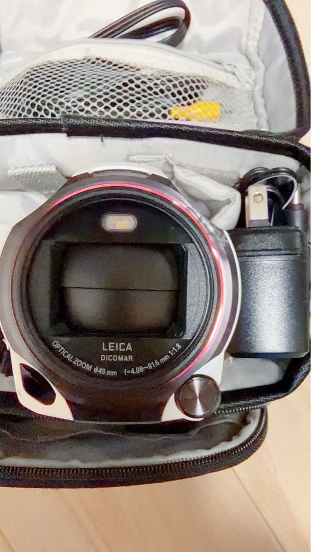 パナソニック 4Kビデオカメラ/交換バッテリー2個／別売りケースつき