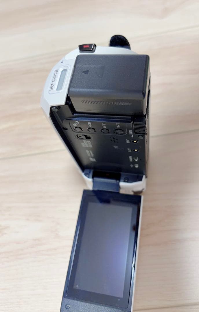 パナソニック 4Kビデオカメラ/交換バッテリー2個／別売りケースつき