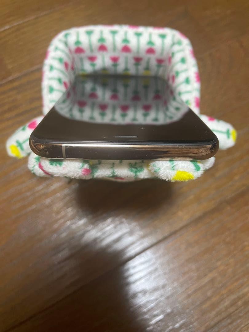 Apple iPhone Xs ゴールド 本体64GBsimロックあり