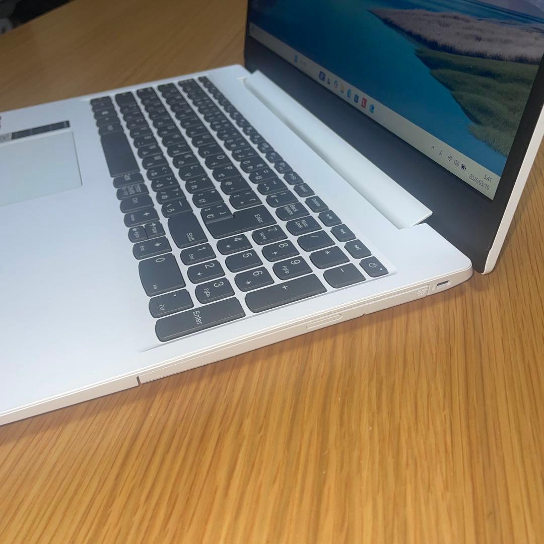 美品Lenovo Ryzen3 8GB SSD256GB Office2021