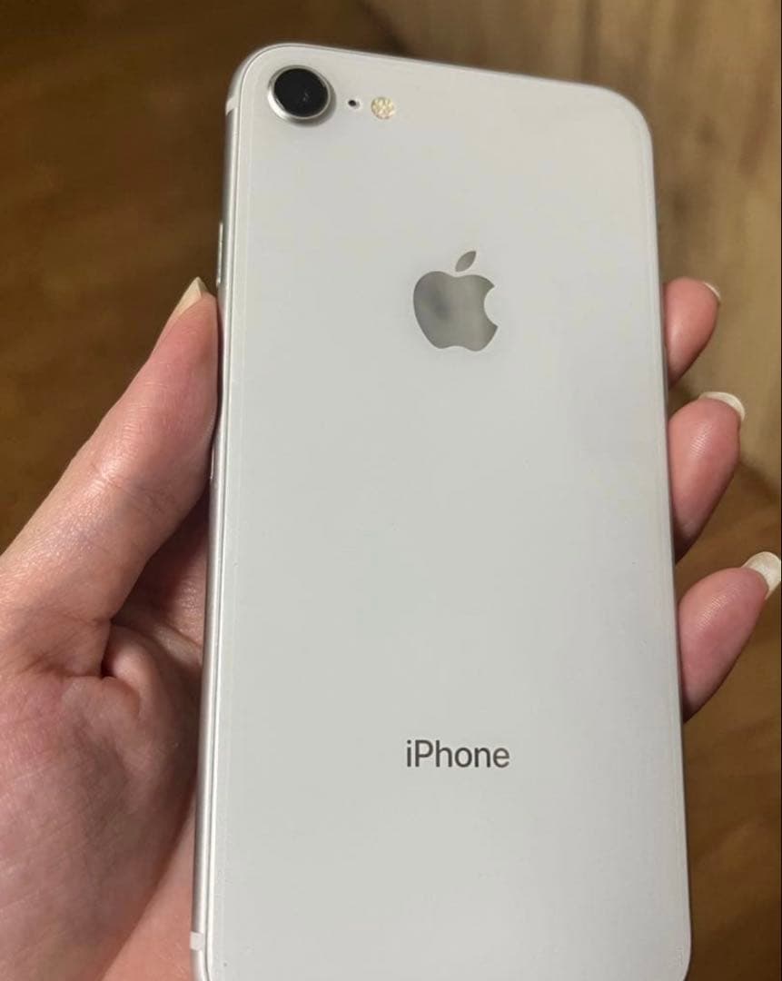 Apple iPhone8 SIMロックなし　最大バッテリー76%