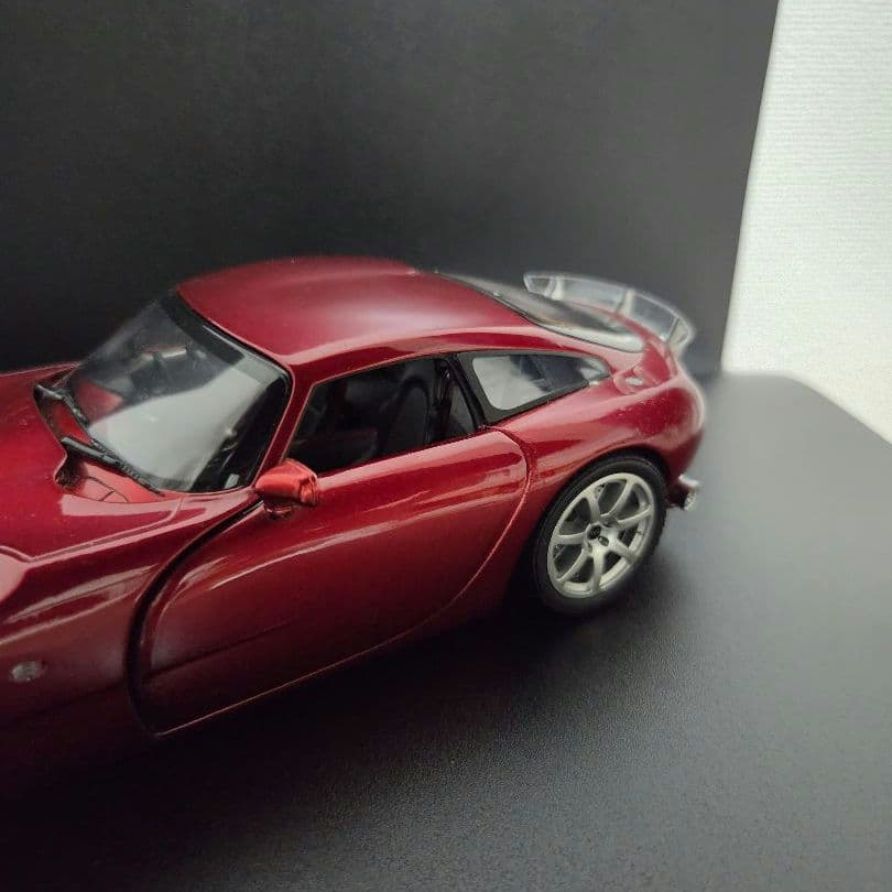 jadi TVR サグリス　1/18 ジャンク