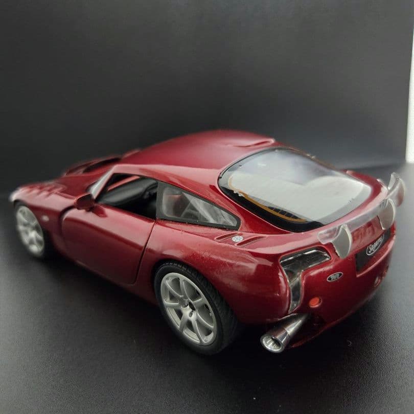 jadi TVR サグリス　1/18 ジャンク