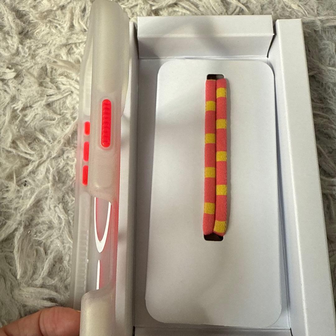 Apple Store購入 iPhone16Pro ケース【新品】値下げ