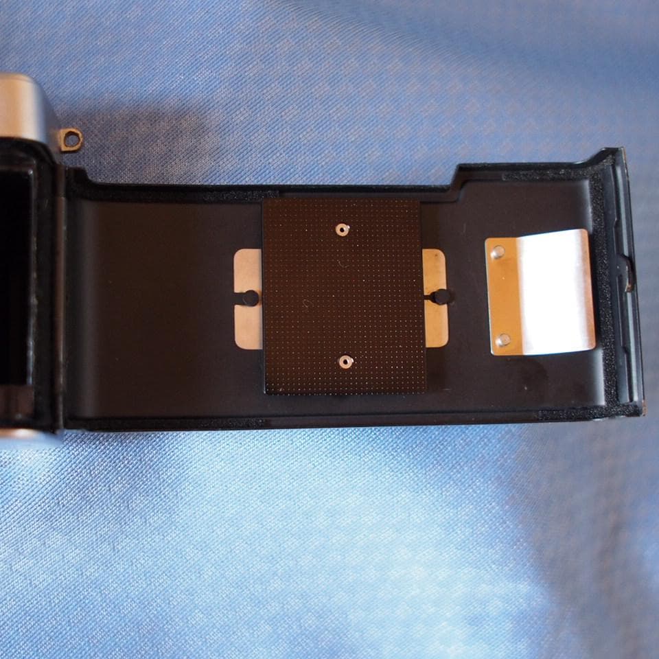 ドレスアップ【OLYMPUS PEN EE-2】\"Paul Smith\" 整備済