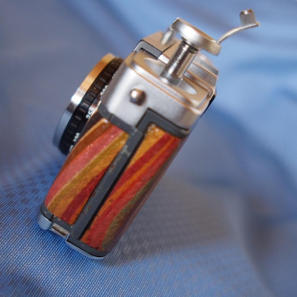 ドレスアップ【OLYMPUS PEN EE-2】\"Paul Smith\" 整備済