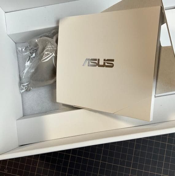 グラフィックボード・グラボ・ビデオカード ASUS GeForce RTX 4080 Super OC 16GB