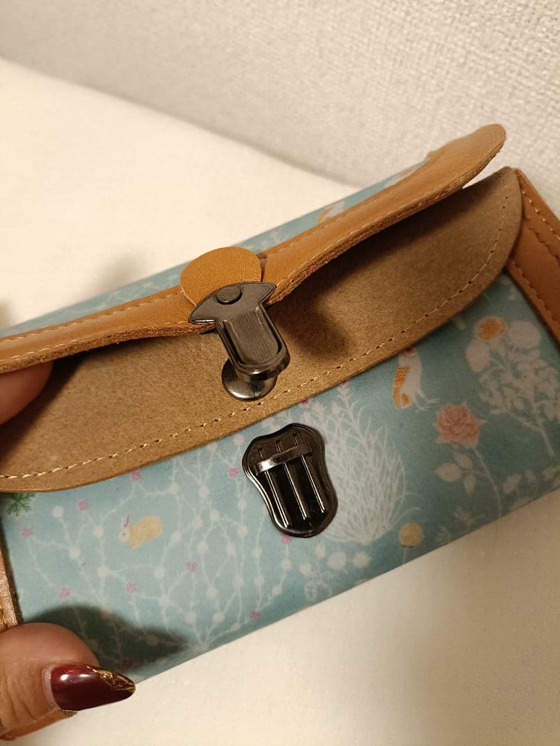 牛革、リバティ生地で作られたハンドメイド長財布