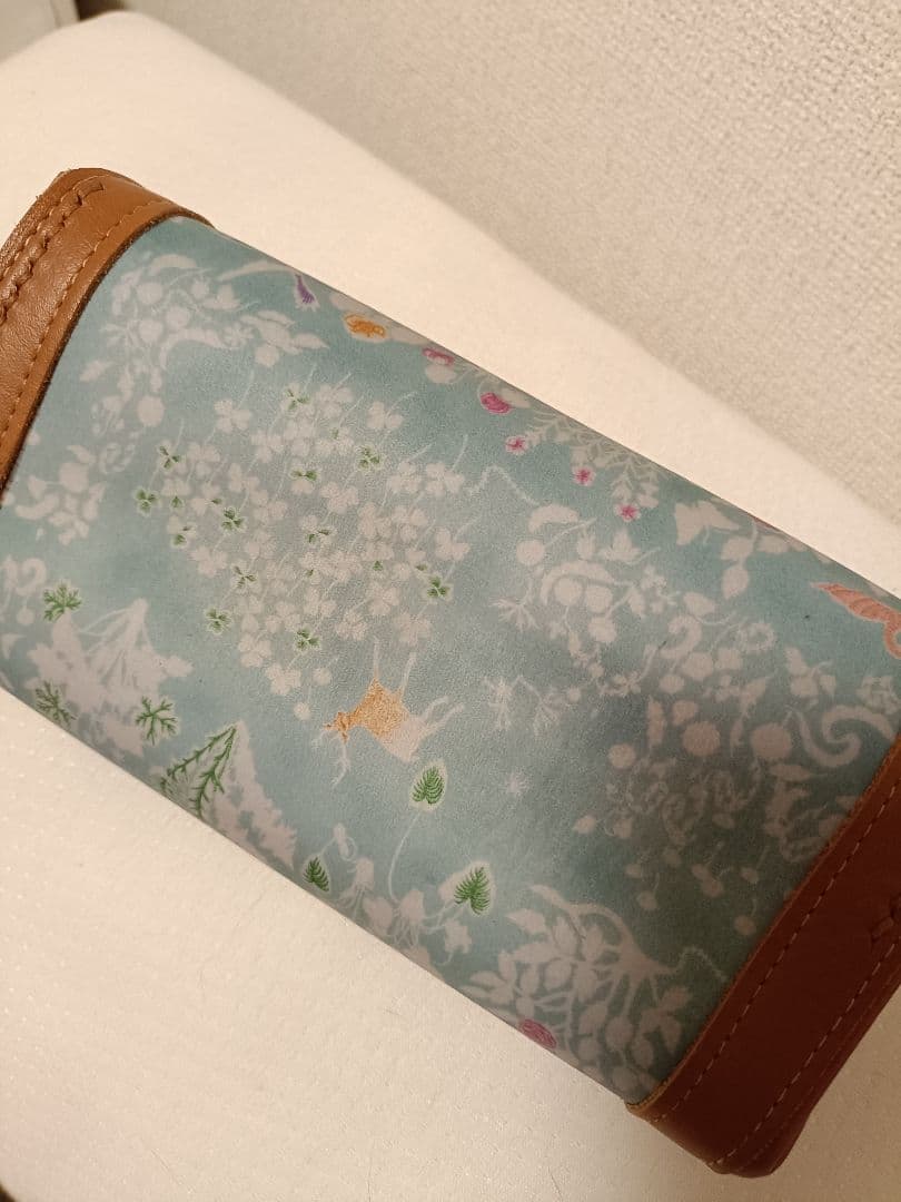 牛革、リバティ生地で作られたハンドメイド長財布