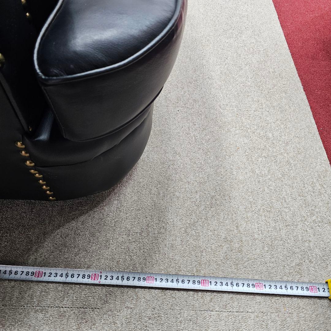 東京23区すべて送料無料 黒いボタン留めソファセット