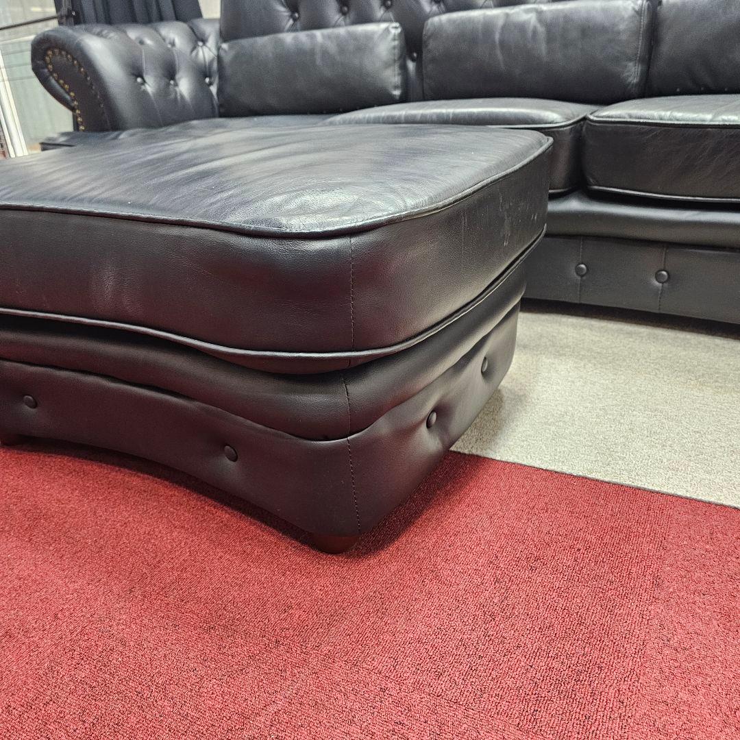 東京23区すべて送料無料 黒いボタン留めソファセット