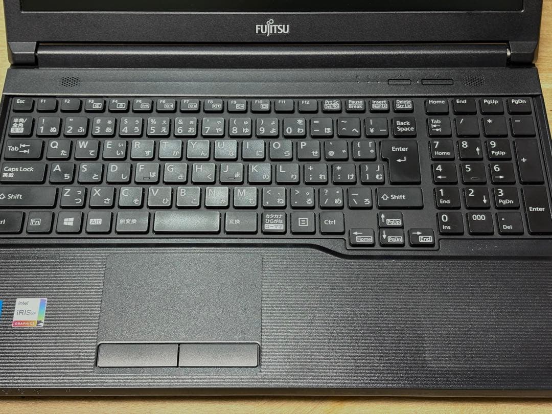 富士通LIFEBOOK A5511/G 15.6 11世代i5 16/512GB