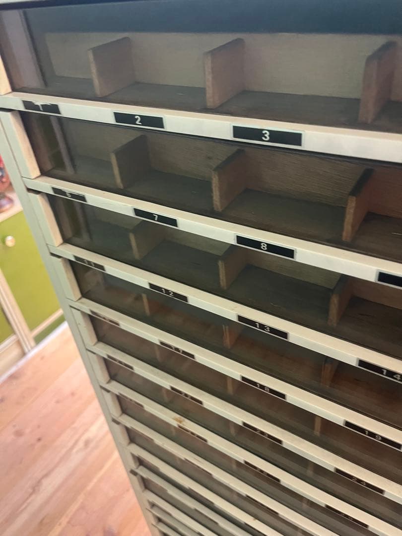 ミシン糸ケース 什器 収納棚 昭和レトロ インテリア アンティーク 棚 当時物