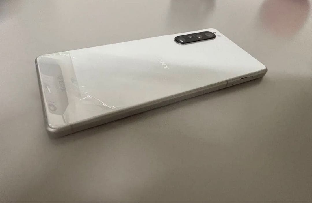 携帯電話本体 SONY XPERIA SOG01