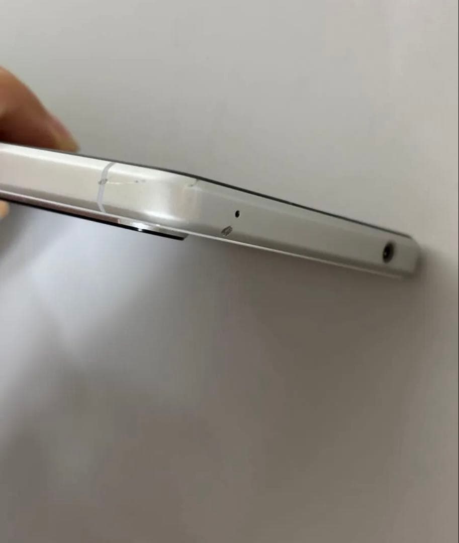 携帯電話本体 SONY XPERIA SOG01