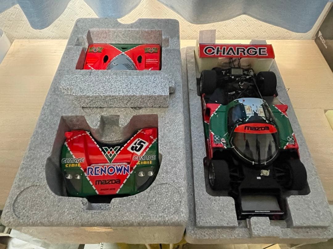 オートアート 1/18 MAZDA 787B 1991 #55 トロフィー付き