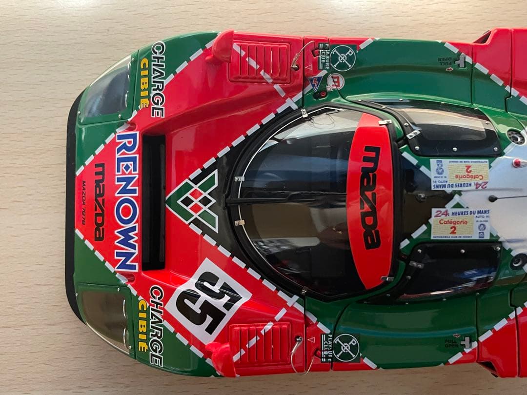 オートアート 1/18 MAZDA 787B 1991 #55 トロフィー付き